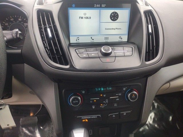 Vehicle image 19 of 41