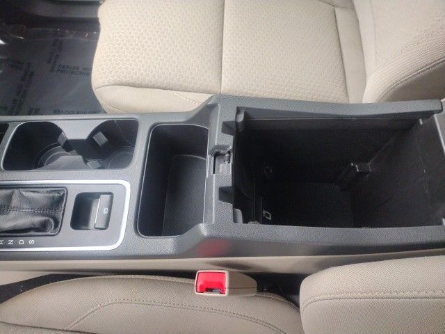 Vehicle image 26 of 41