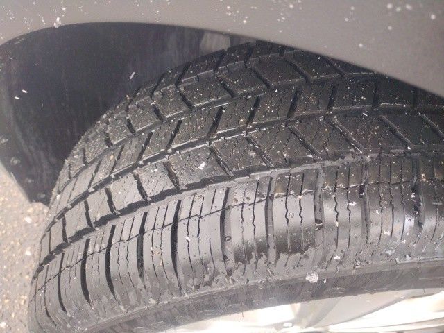 Vehicle image 28 of 41