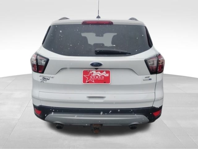 Vehicle image 5 of 41