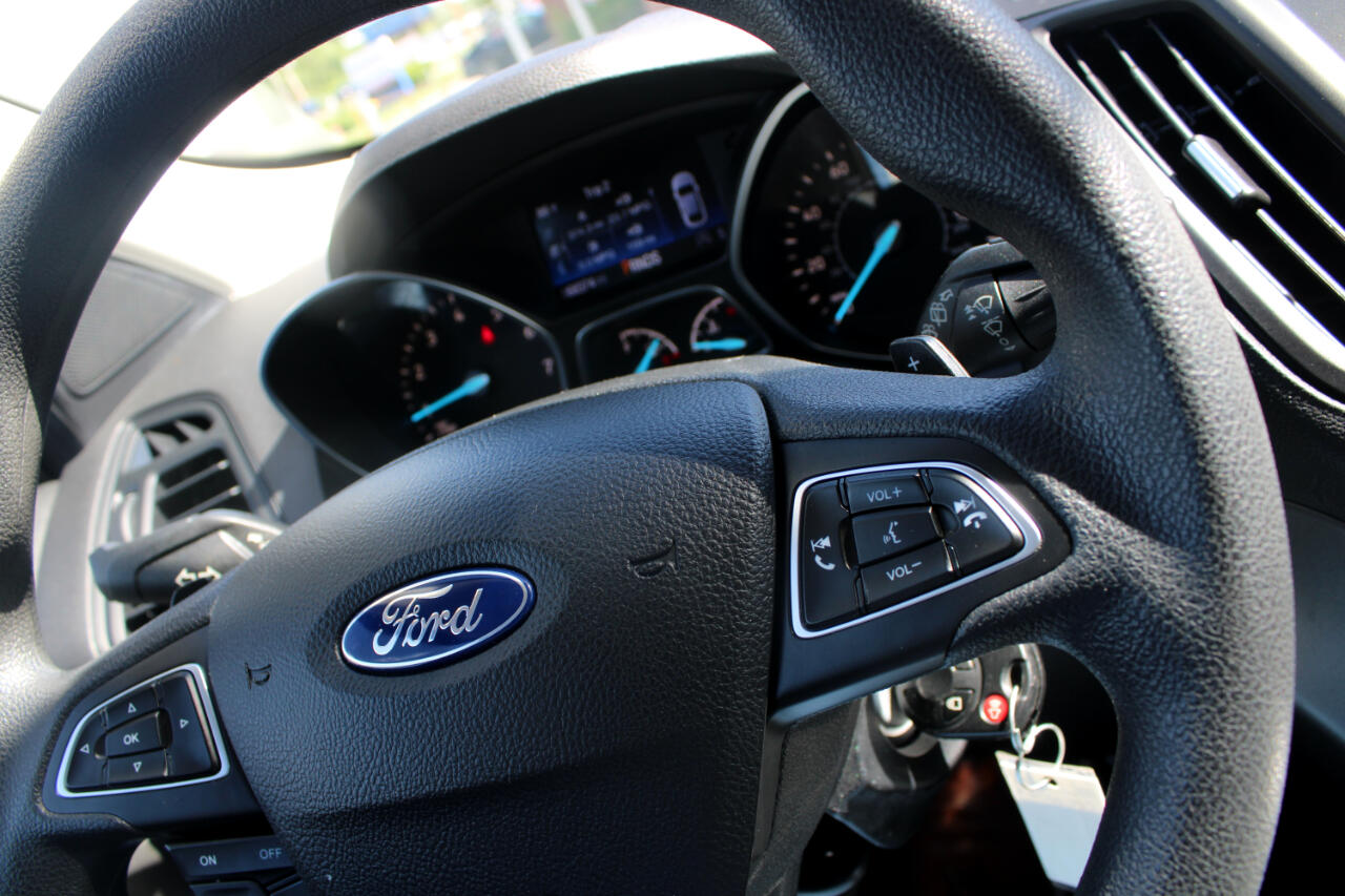 Vehicle image 25 of 31