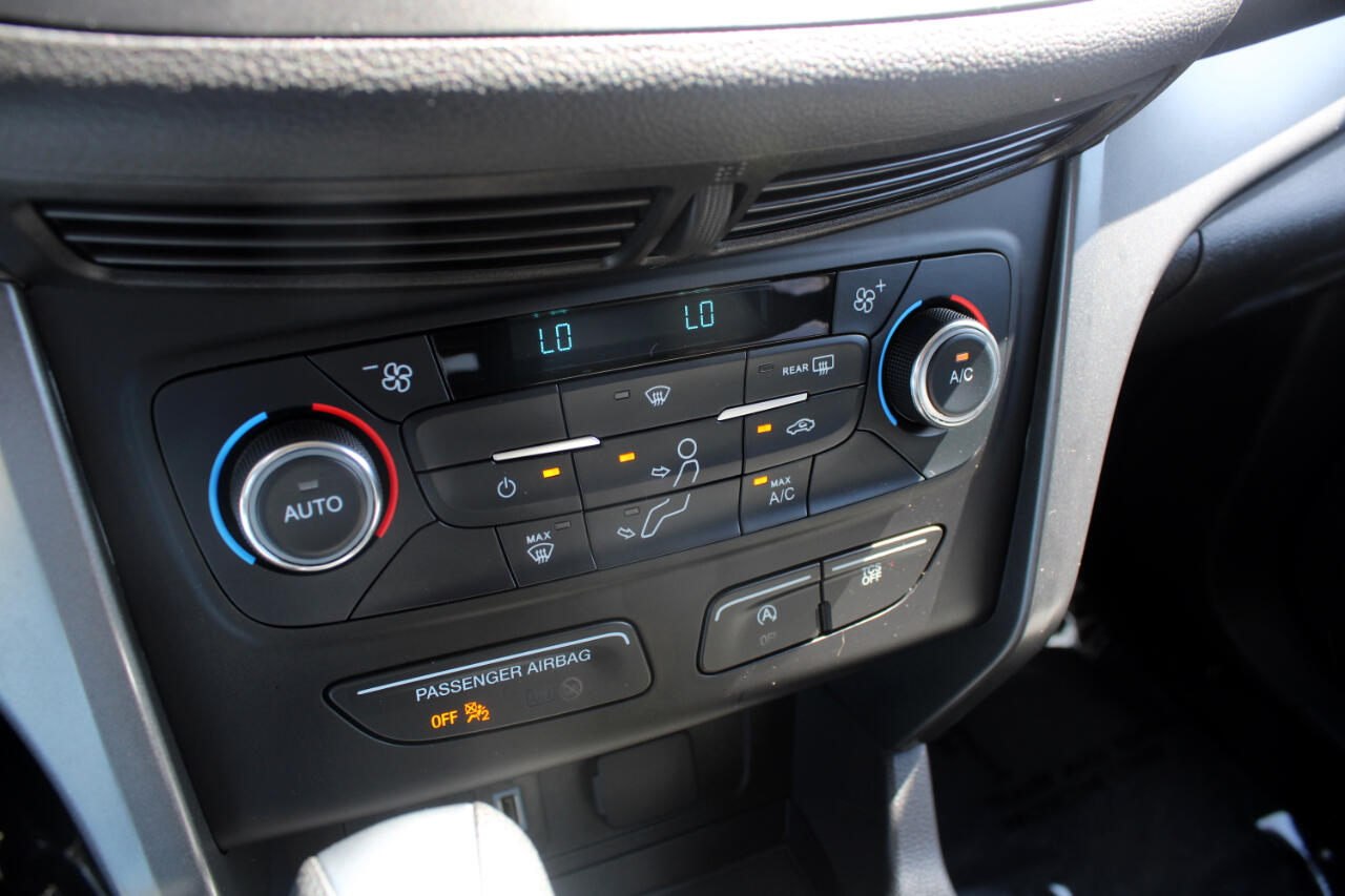 Vehicle image 22 of 31