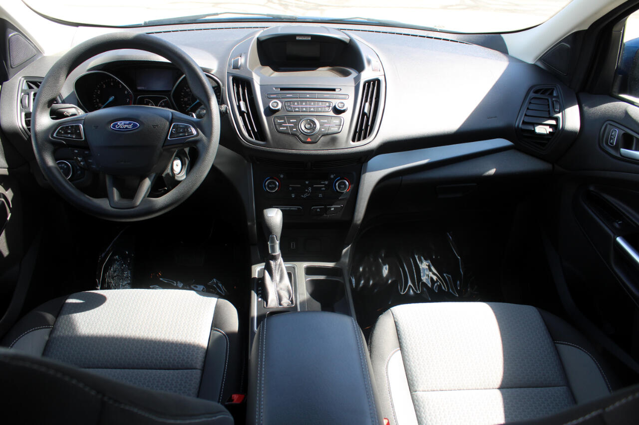 Vehicle image 16 of 31
