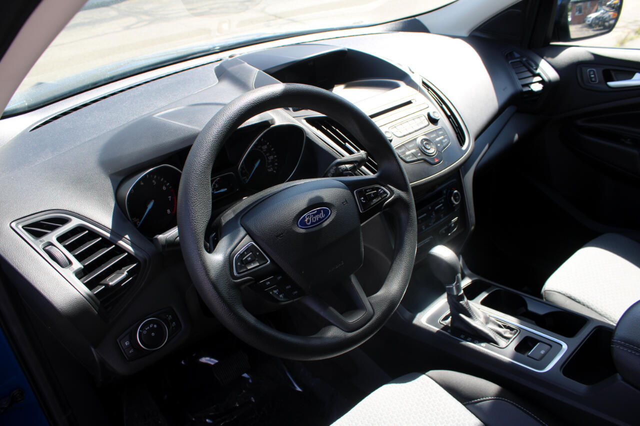 Vehicle image 18 of 31