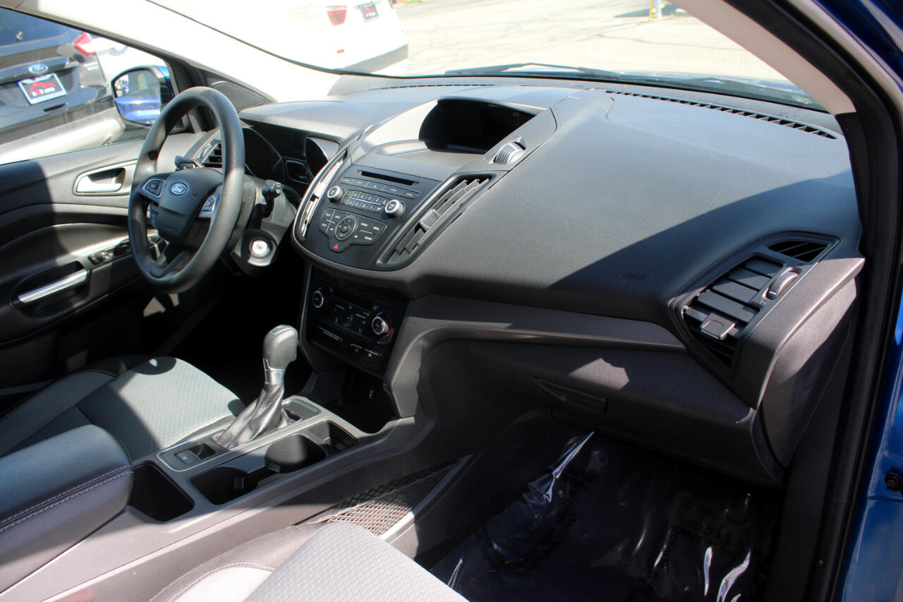 Vehicle image 10 of 31