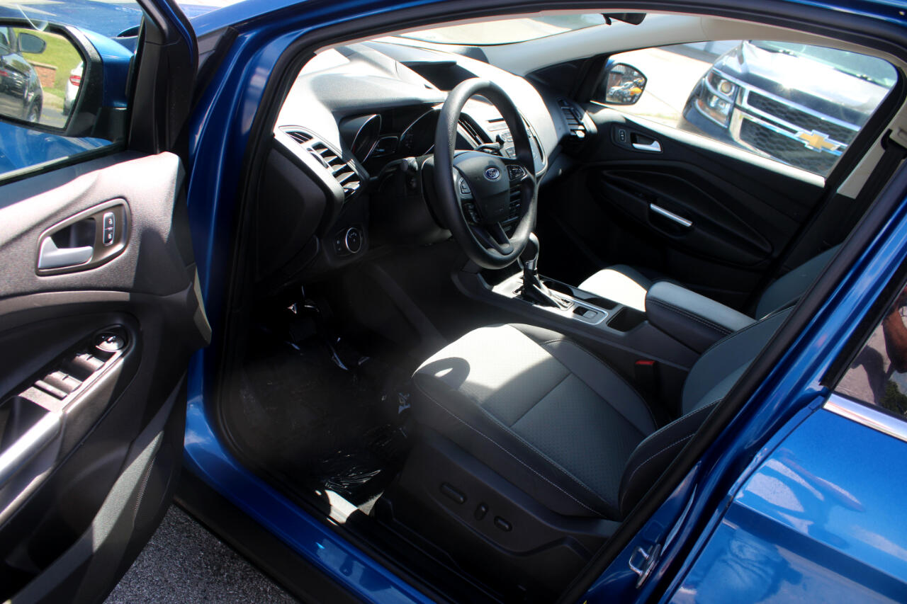 Vehicle image 17 of 31