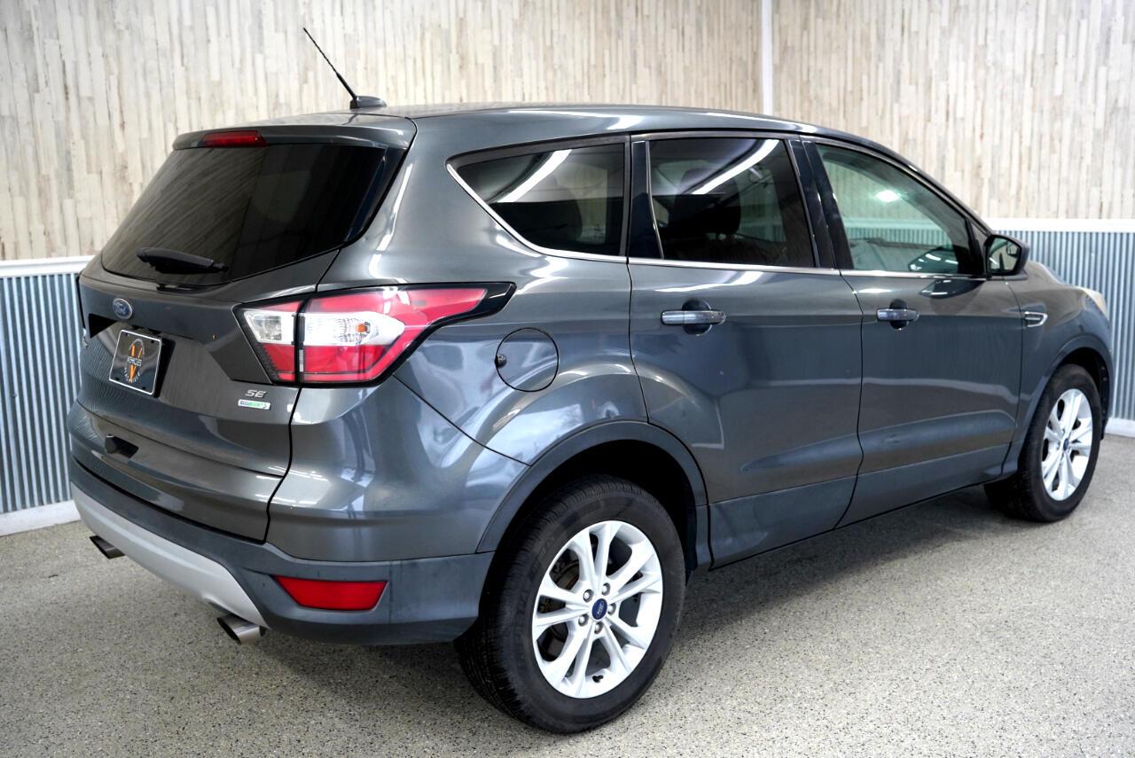 Vehicle image 3 of 40