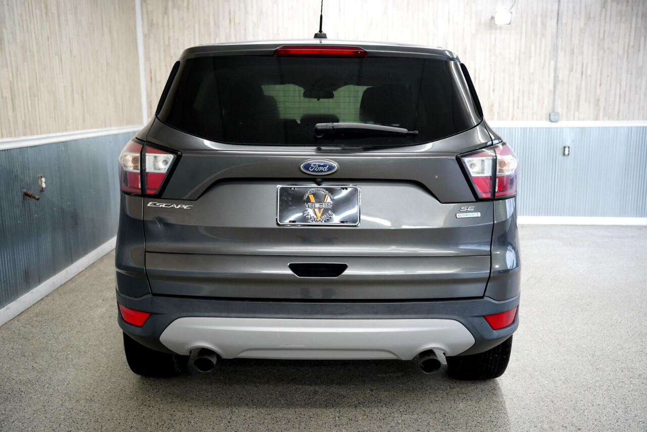Vehicle image 5 of 40
