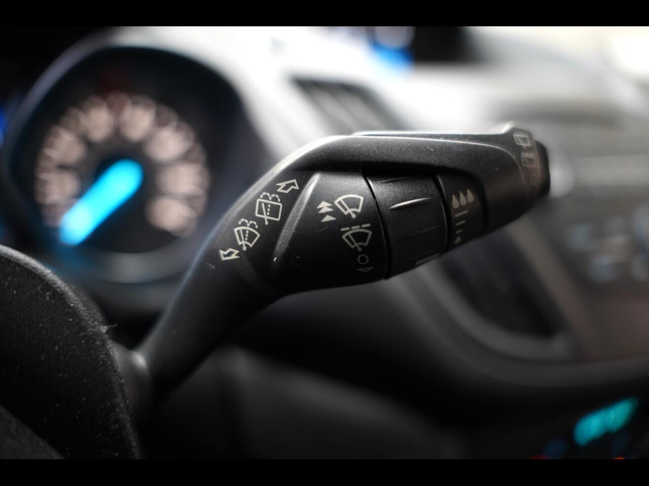 Vehicle image 19 of 40