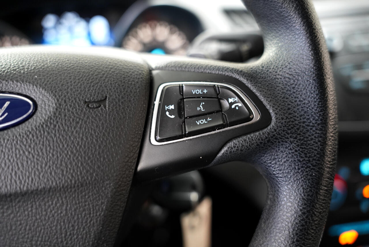 Vehicle image 20 of 40