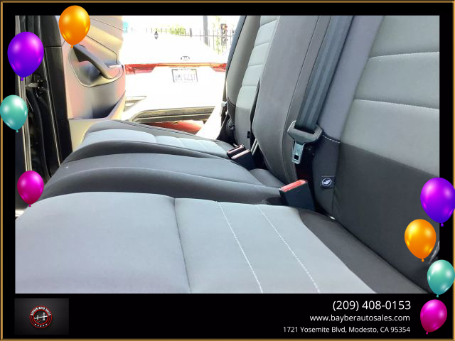 Vehicle image 39 of 49