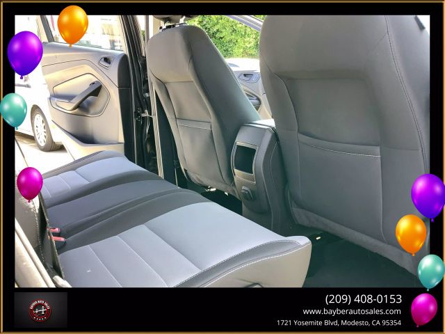 Vehicle image 33 of 49
