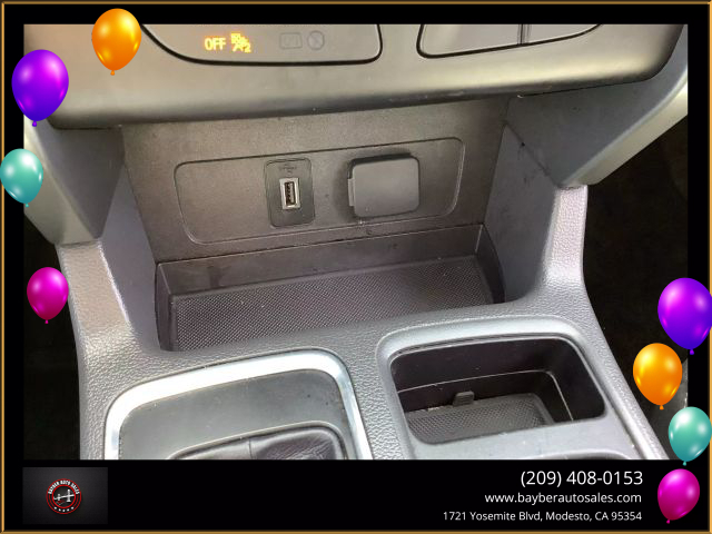 Vehicle image 19 of 49