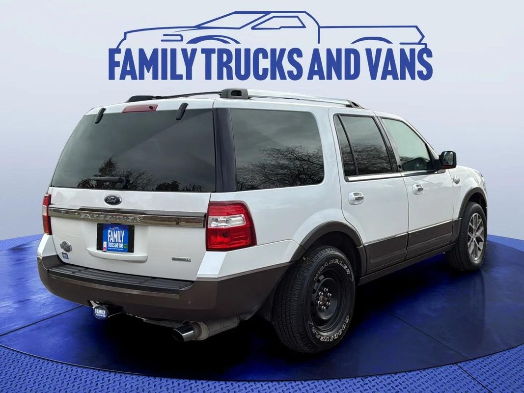 2017 Ford Expedition King Ranch Image 4 of 20