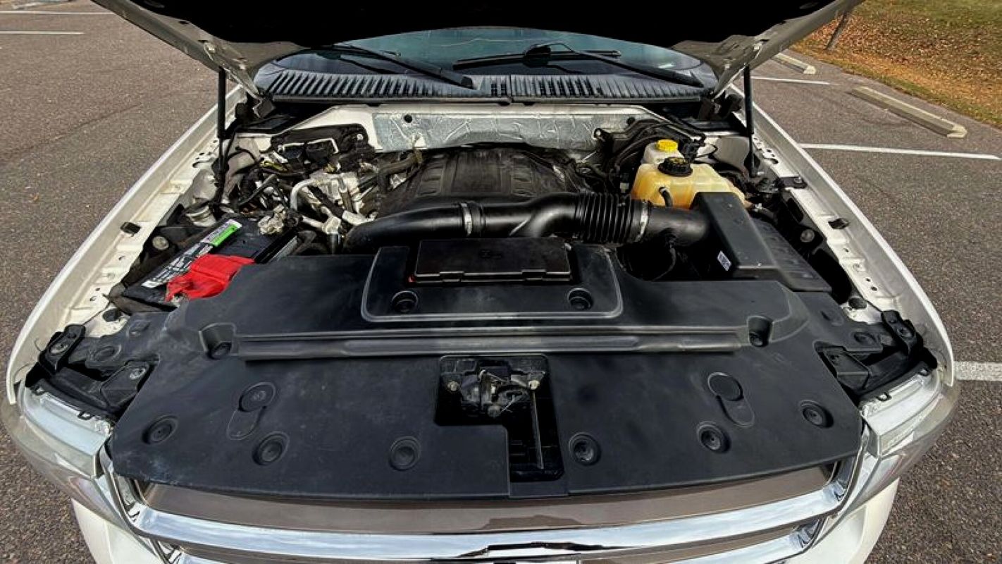 2017 Ford Expedition King Ranch Image 8 of 20