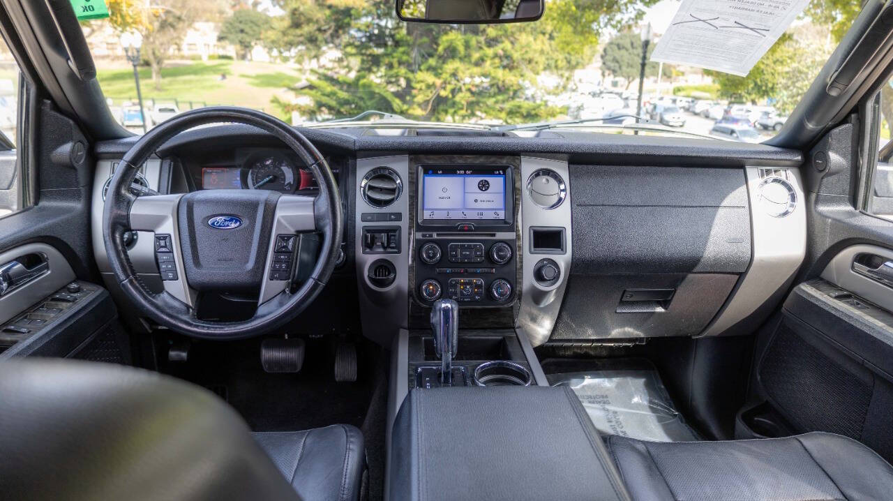 Vehicle image 29 of 31