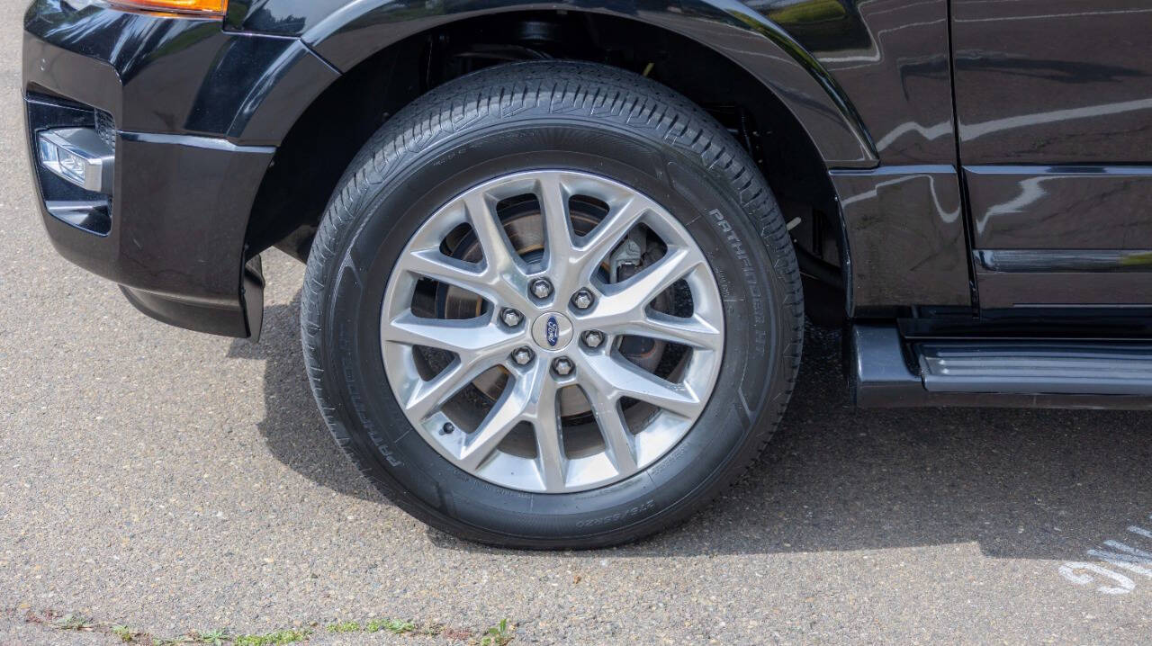 Vehicle image 11 of 31