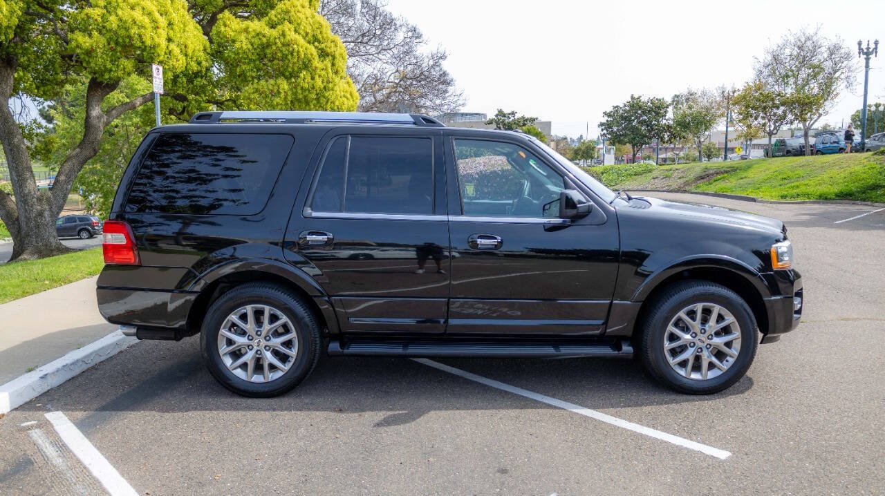 Vehicle image 6 of 31