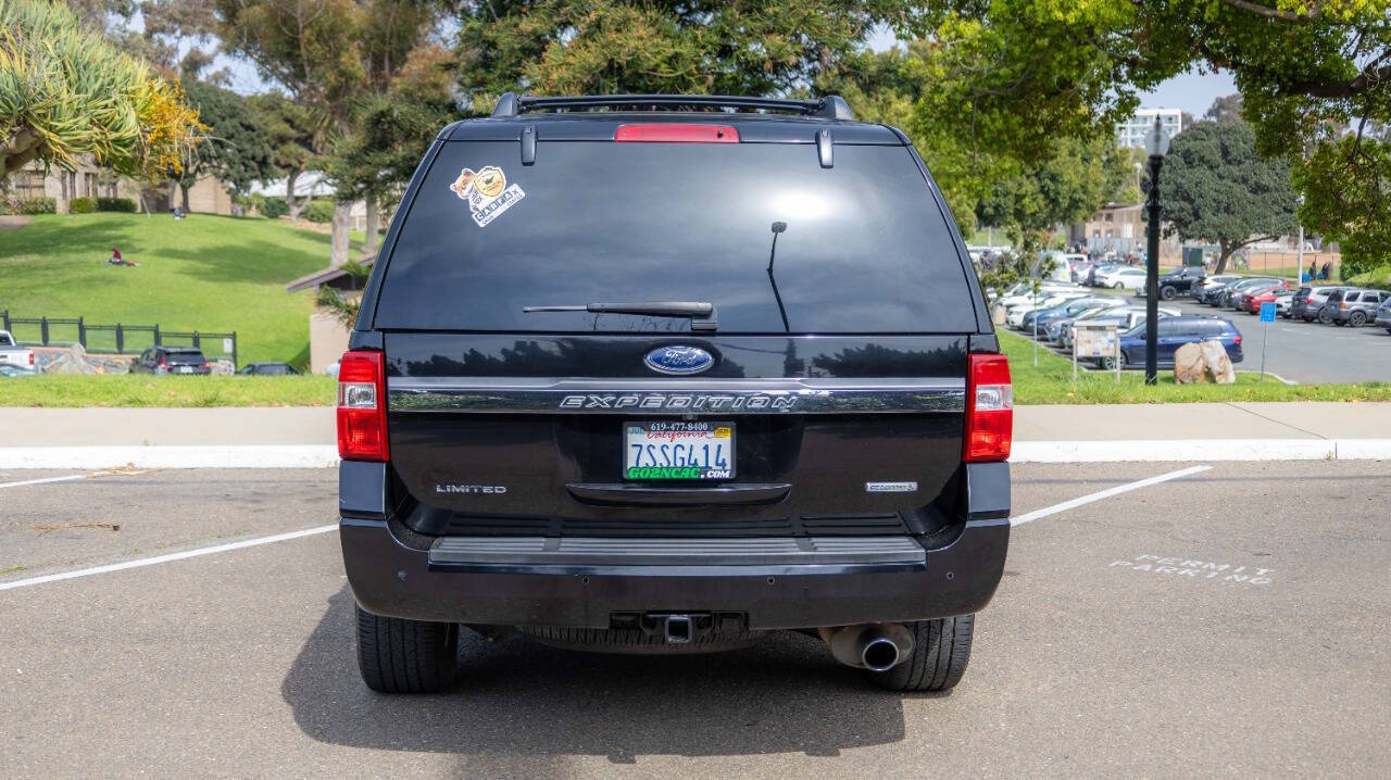 Vehicle image 8 of 31