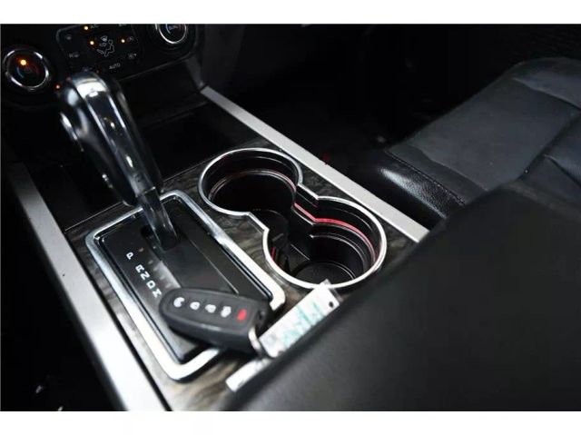 Vehicle image 24 of 33