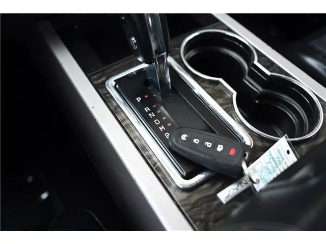Vehicle image 31 of 33