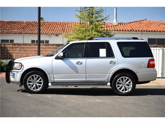 Vehicle image 8 of 33
