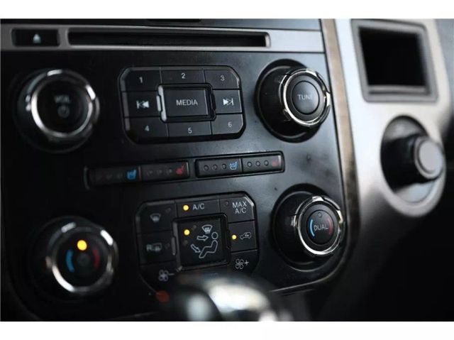 Vehicle image 29 of 33