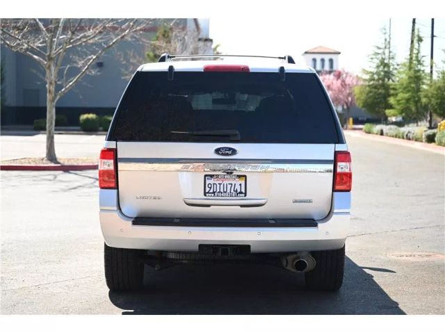 Vehicle image 6 of 33