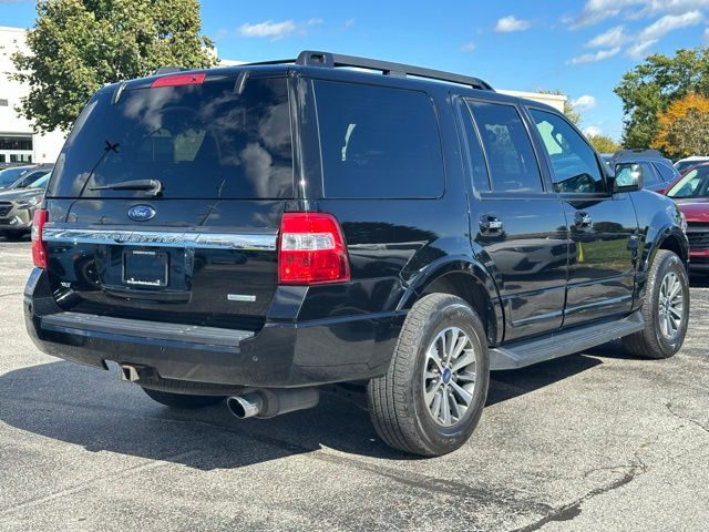2017 Ford Expedition XLT Image 5 of 35