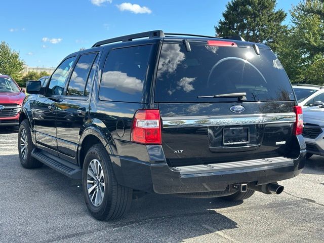 2017 Ford Expedition XLT Image 7 of 35