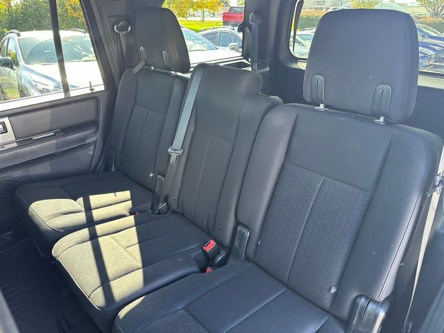 2017 Ford Expedition XLT Image 16 of 35