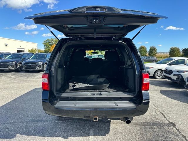 2017 Ford Expedition XLT Image 13 of 35