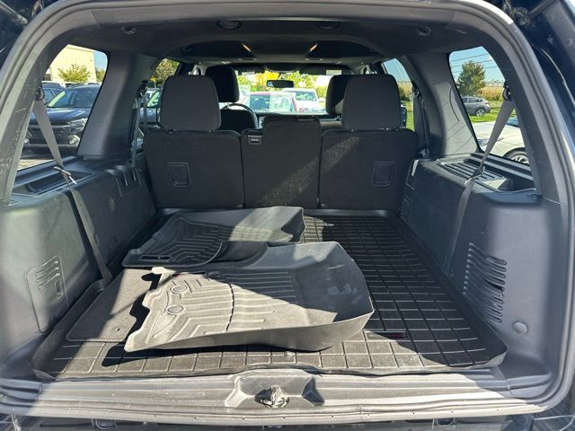 2017 Ford Expedition XLT Image 12 of 35