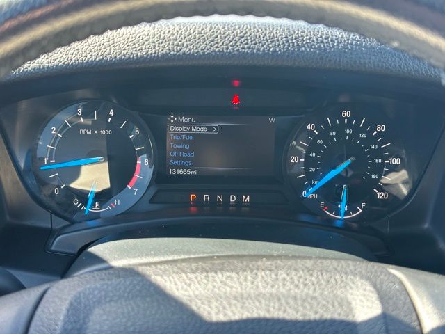 2017 Ford Expedition XLT Image 23 of 35