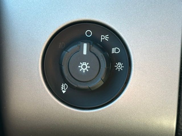 2017 Ford Expedition XLT Image 27 of 35