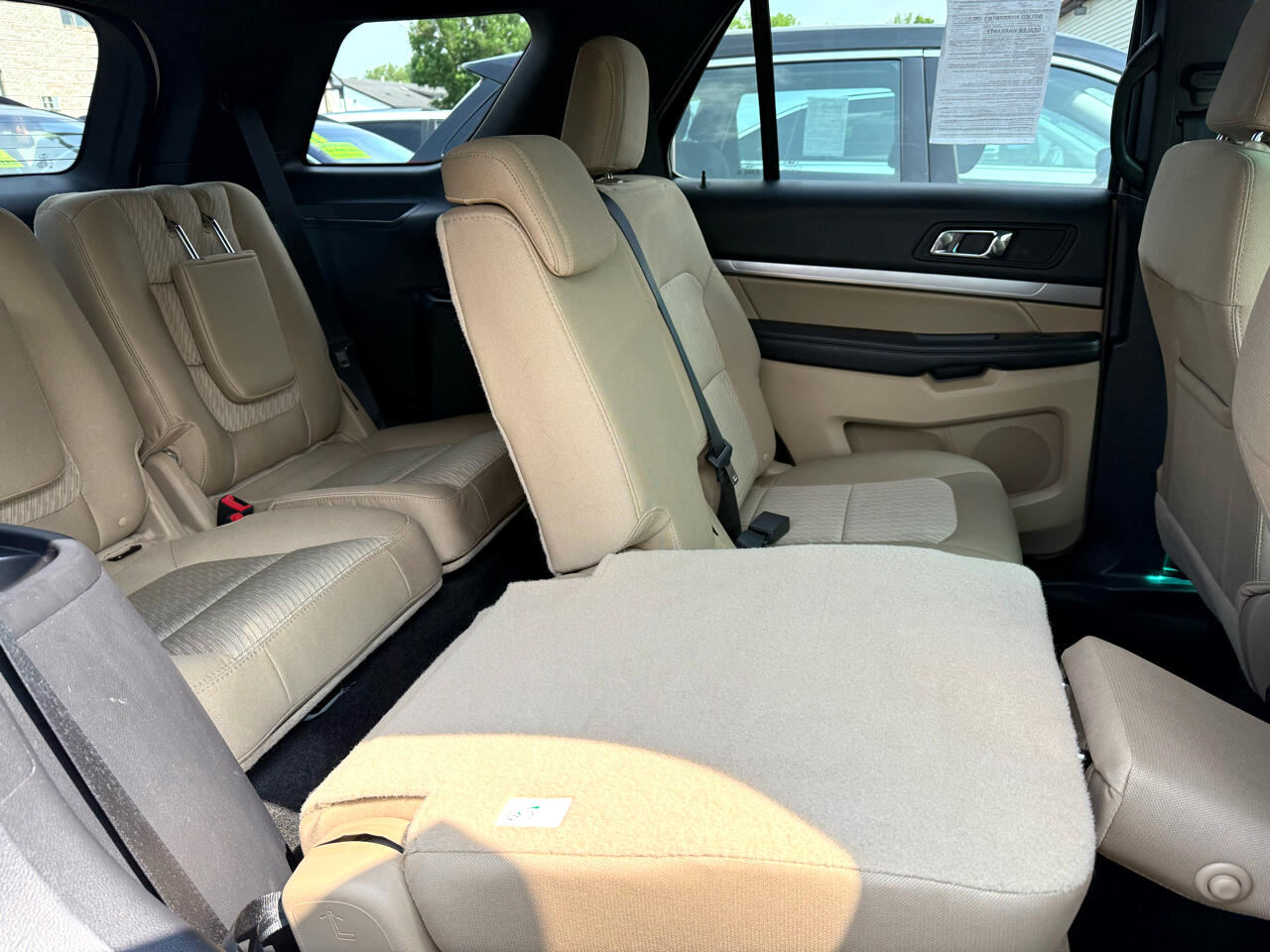 Vehicle image 4 of 6