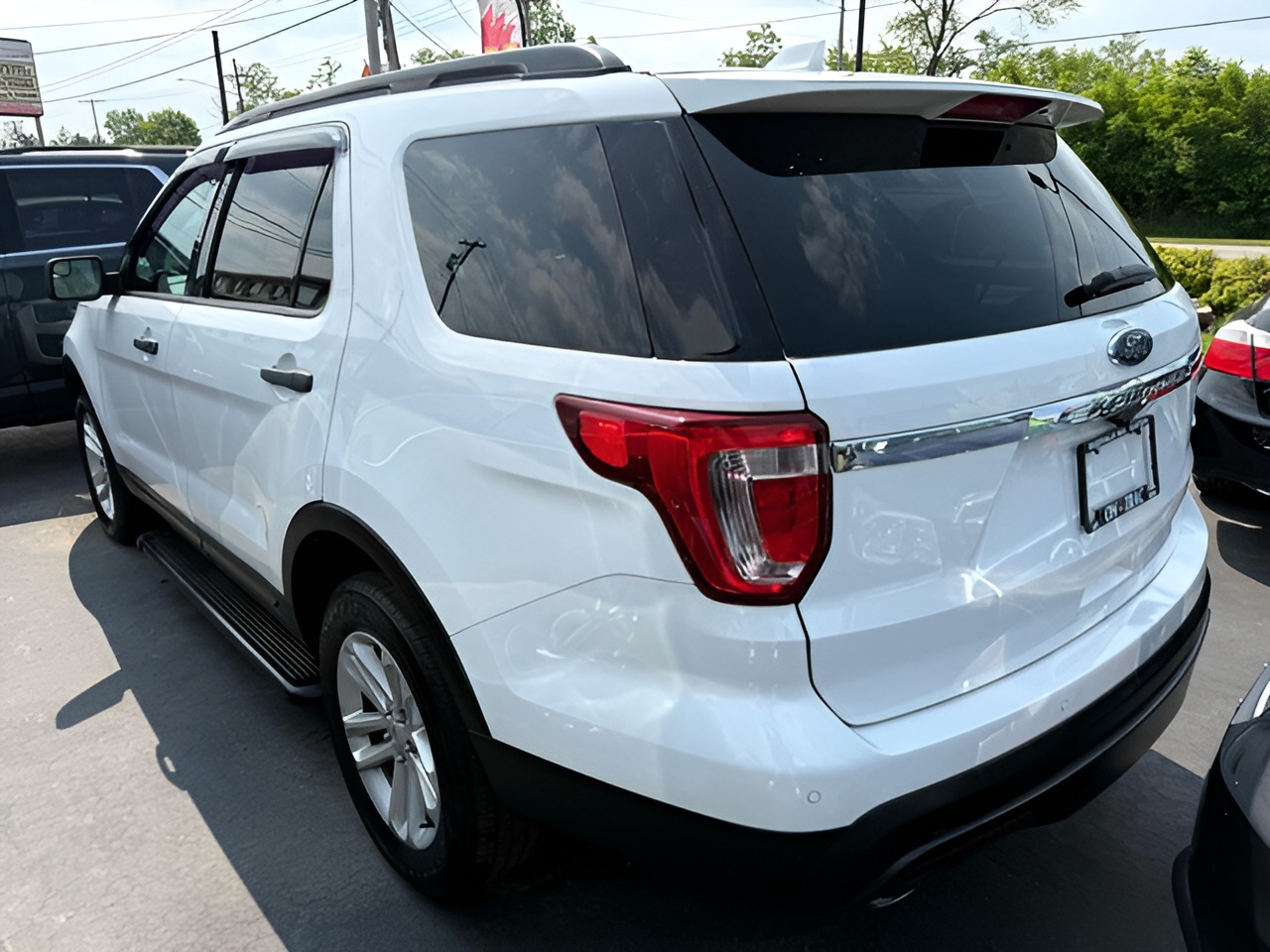 Vehicle image 6 of 6