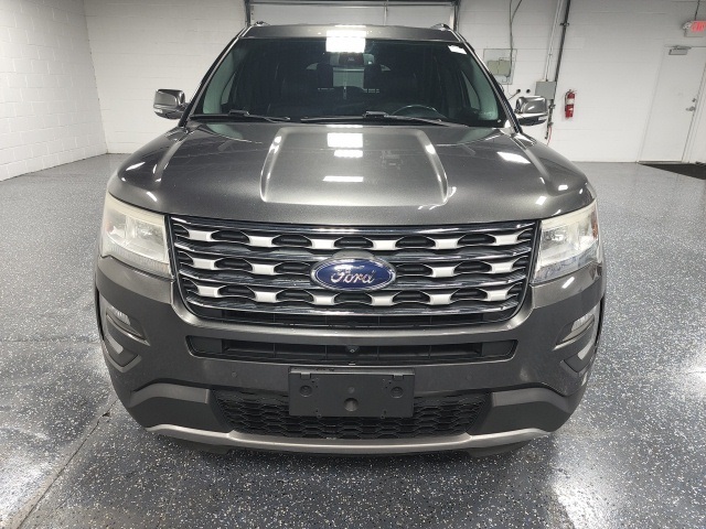 Vehicle image 2 of 31
