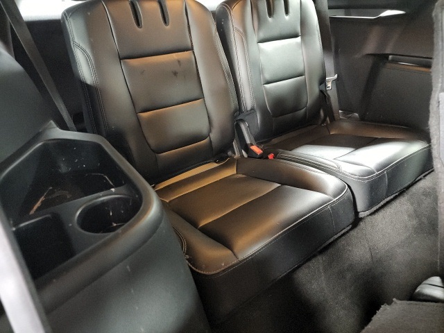 Vehicle image 28 of 31