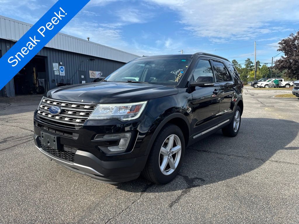 2017 Ford Explorer XLT Image 1 of 8