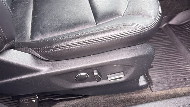 2017 Ford Explorer XLT Image 34 of 34