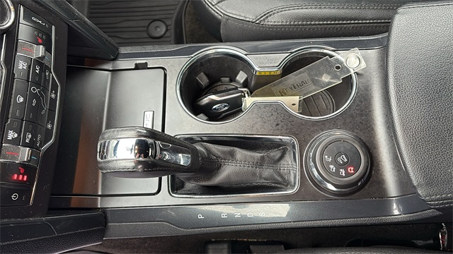 2017 Ford Explorer XLT Image 23 of 34