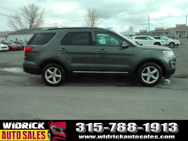Vehicle image 4 of 18