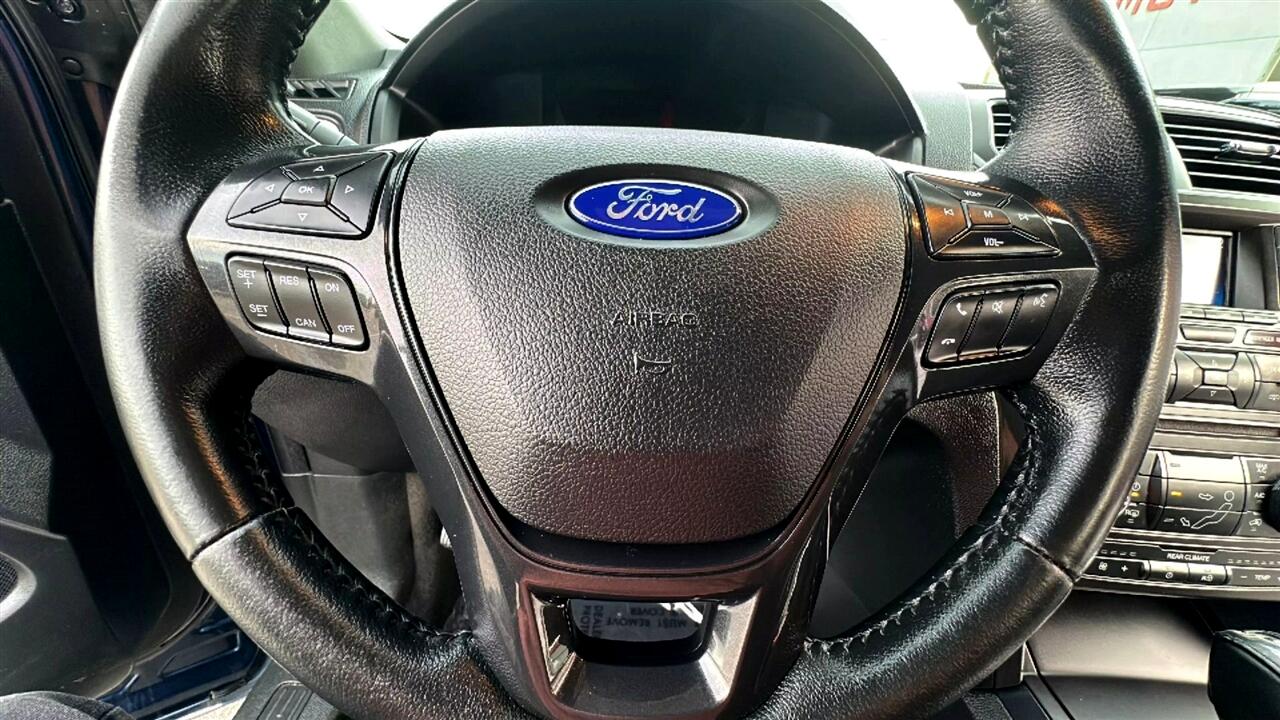 Vehicle image 35 of 49
