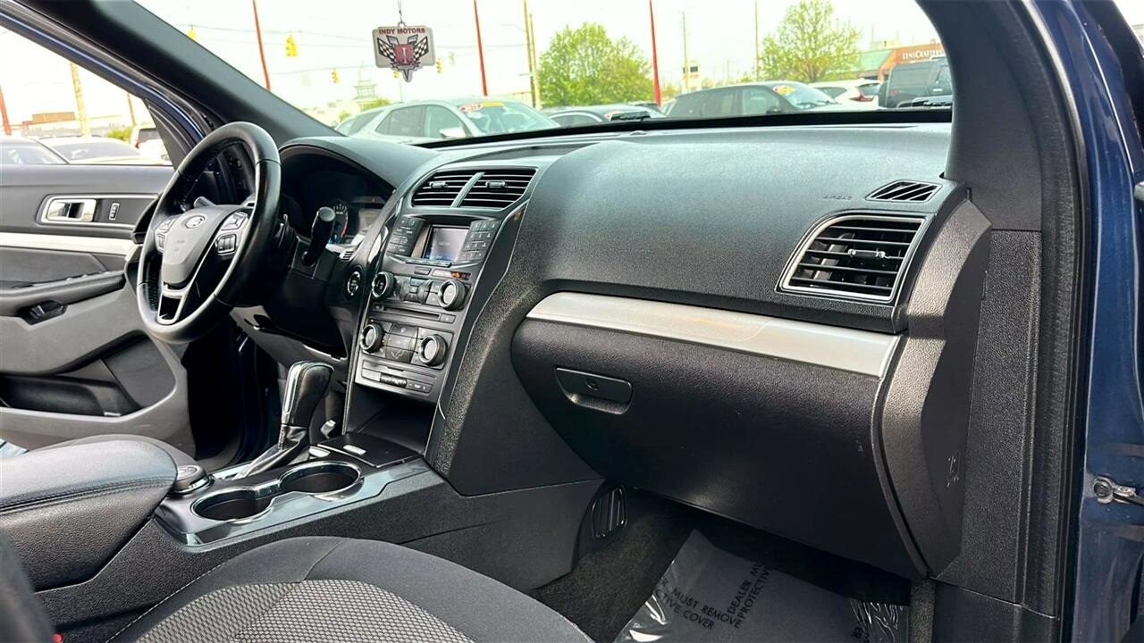 Vehicle image 14 of 49