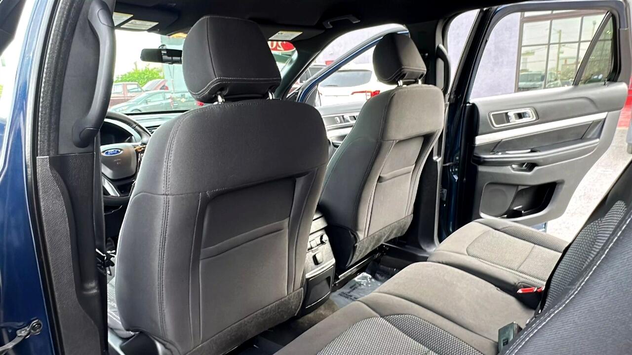 Vehicle image 22 of 49
