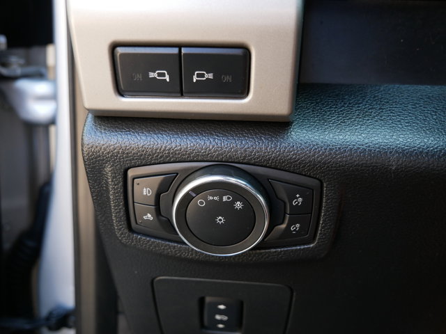 Vehicle image 27 of 35