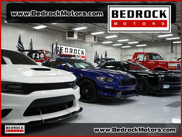 Vehicle image 33 of 35