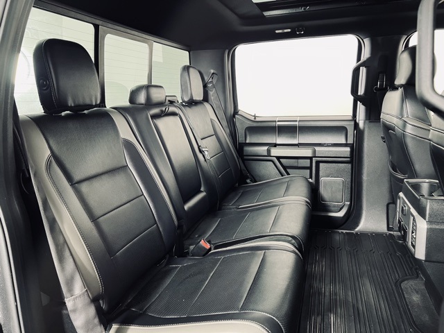 Vehicle image 16 of 40