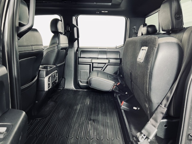 Vehicle image 13 of 40